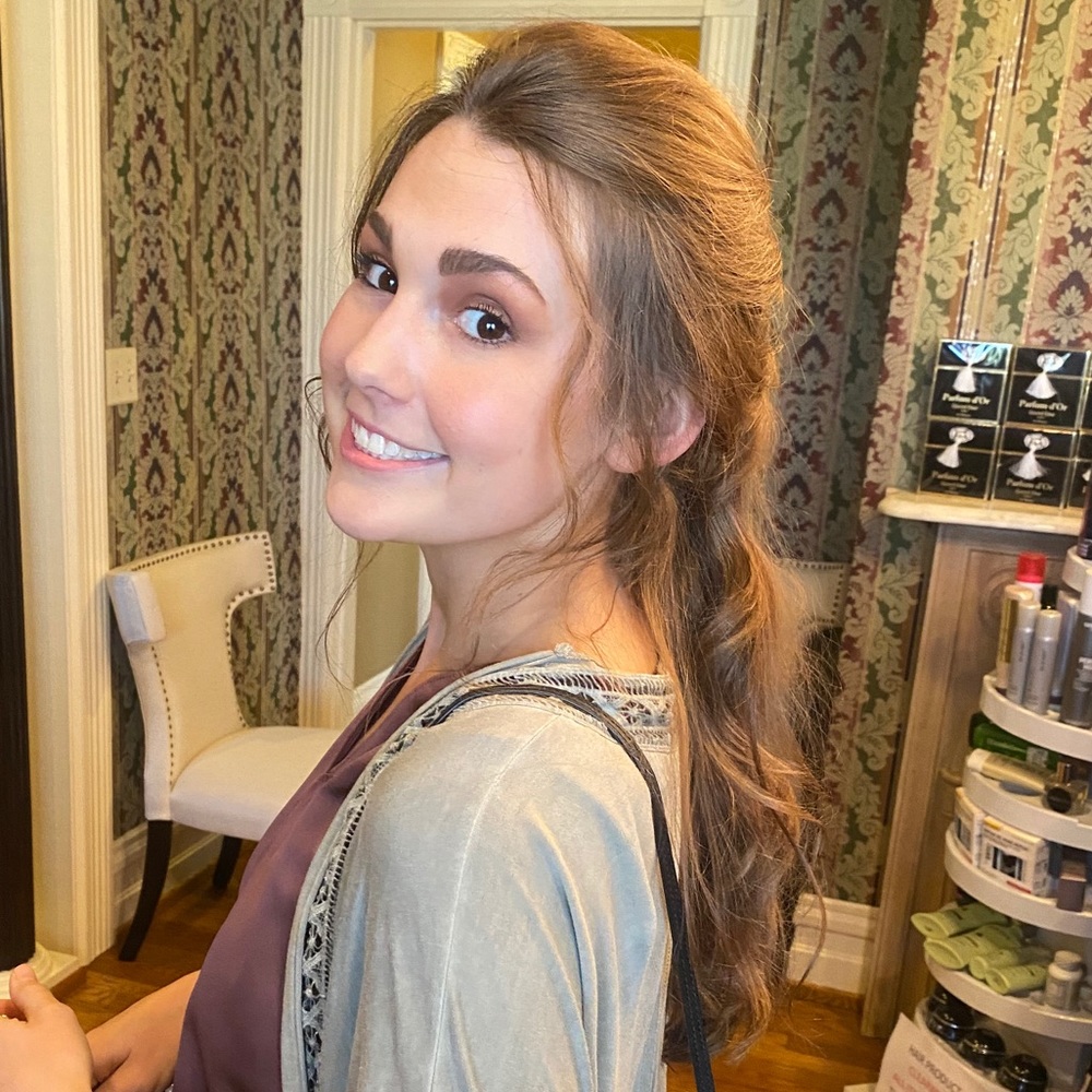 Meet your Posher, Rebecca